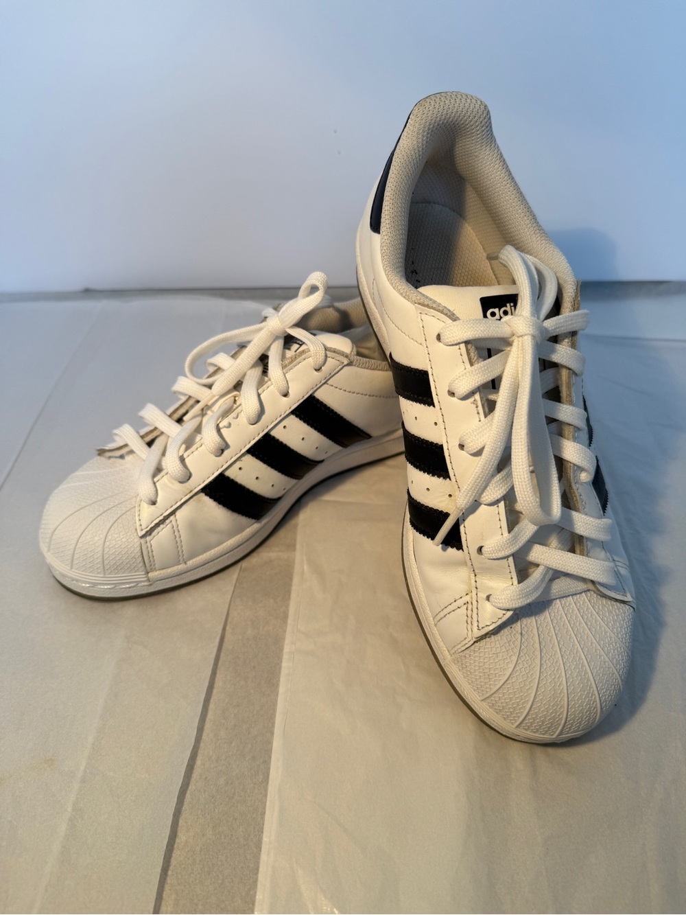 Adidas Men’s/Superstar White and Black Sneakers SZ 6.5 Mens. 7.5 Women’s